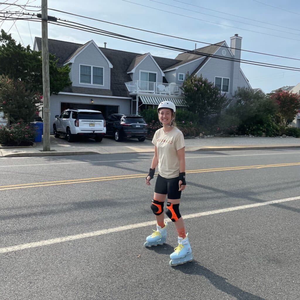 Jenna Evans roller blading