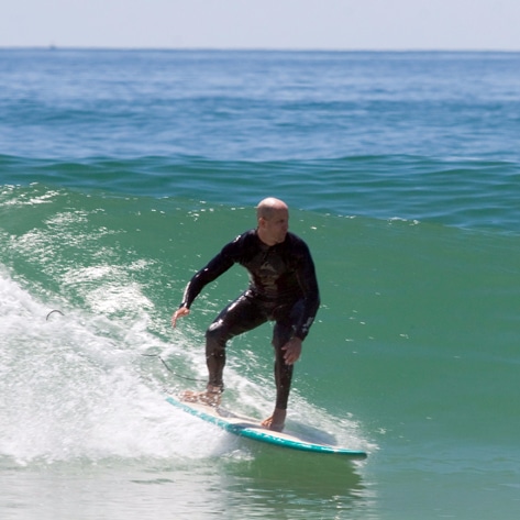 Dave Endres surfing