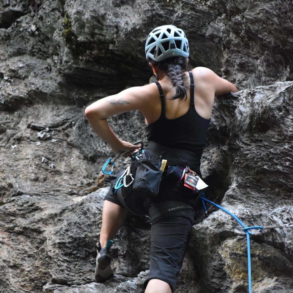 Alexis Sarabia rock climbling pt 2