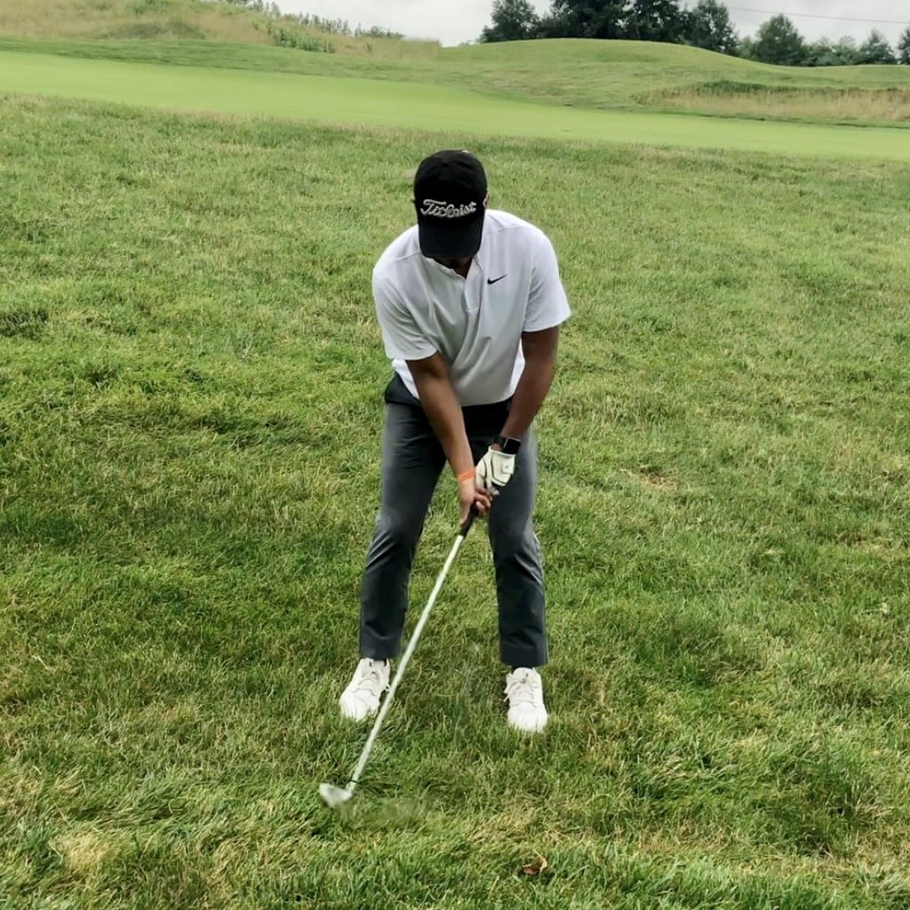 Christopher Vuong golfing