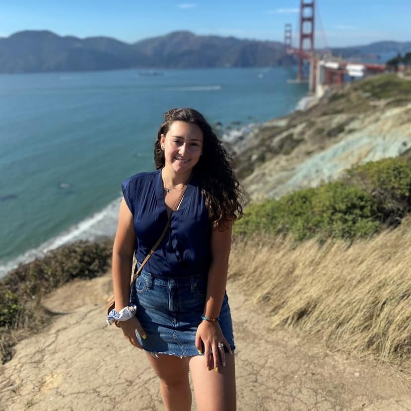 Daniela Osorio near the Golden Gate bridge