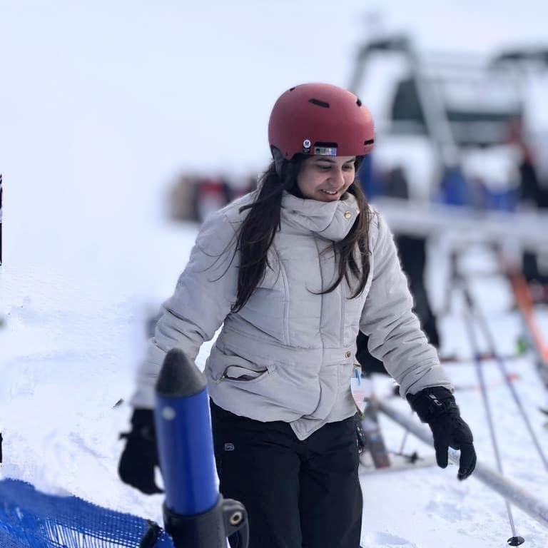 Diksha Behl skiing