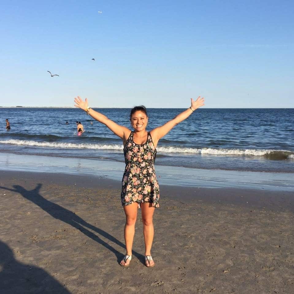 Jenniffer Ramirez posing on beach