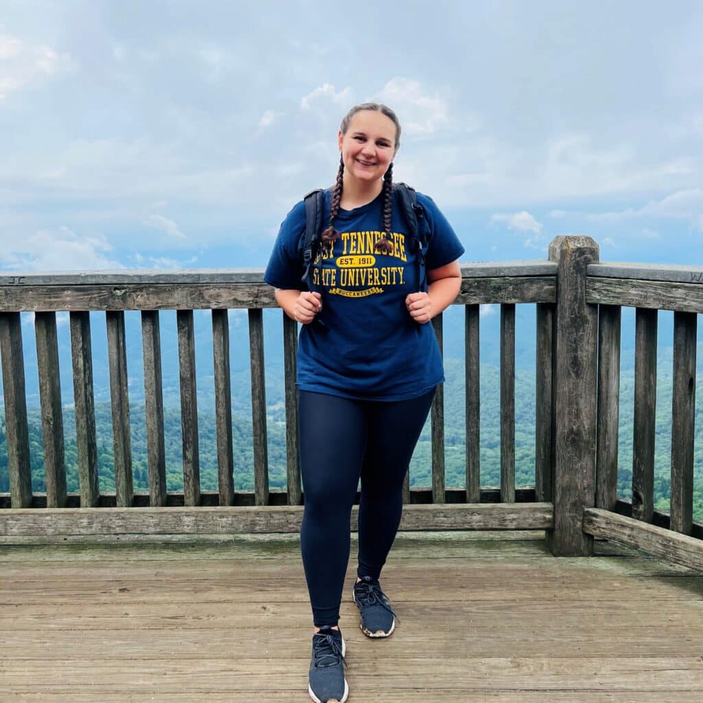 Jessica Zaeri outdoor portrait on overlook