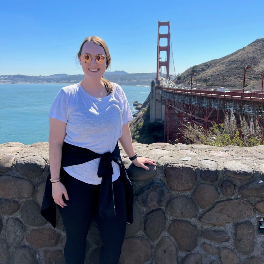 Katie Elifritz in front of golden gate bridge