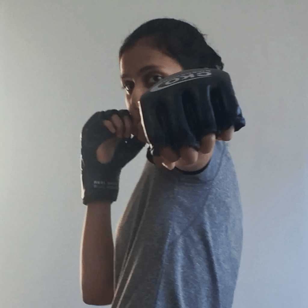 Esha Tiwari kickboxing