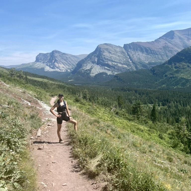 Melanie Kleiner hiking