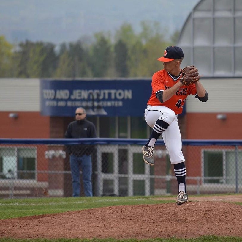 Mike Canino throwing a baseball