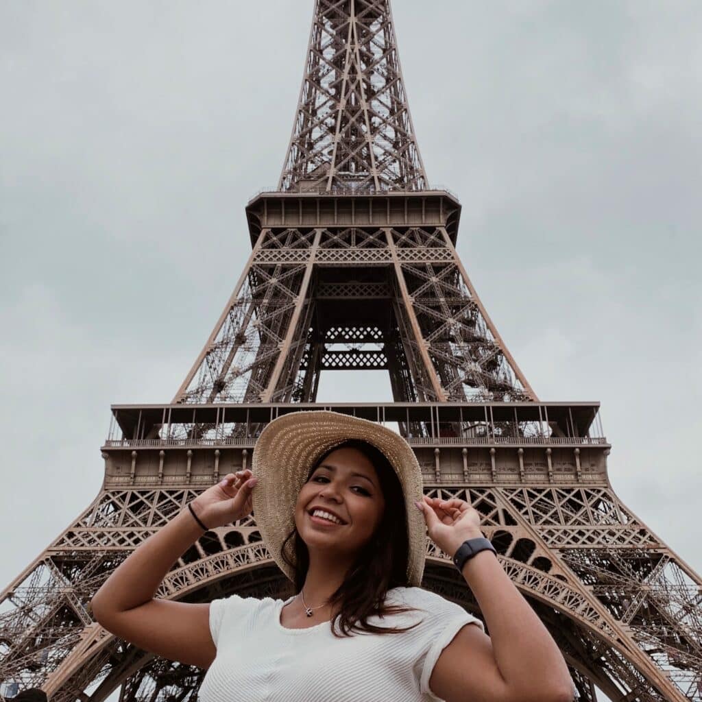 Nicole Mawhirter in front of Eifel Tower