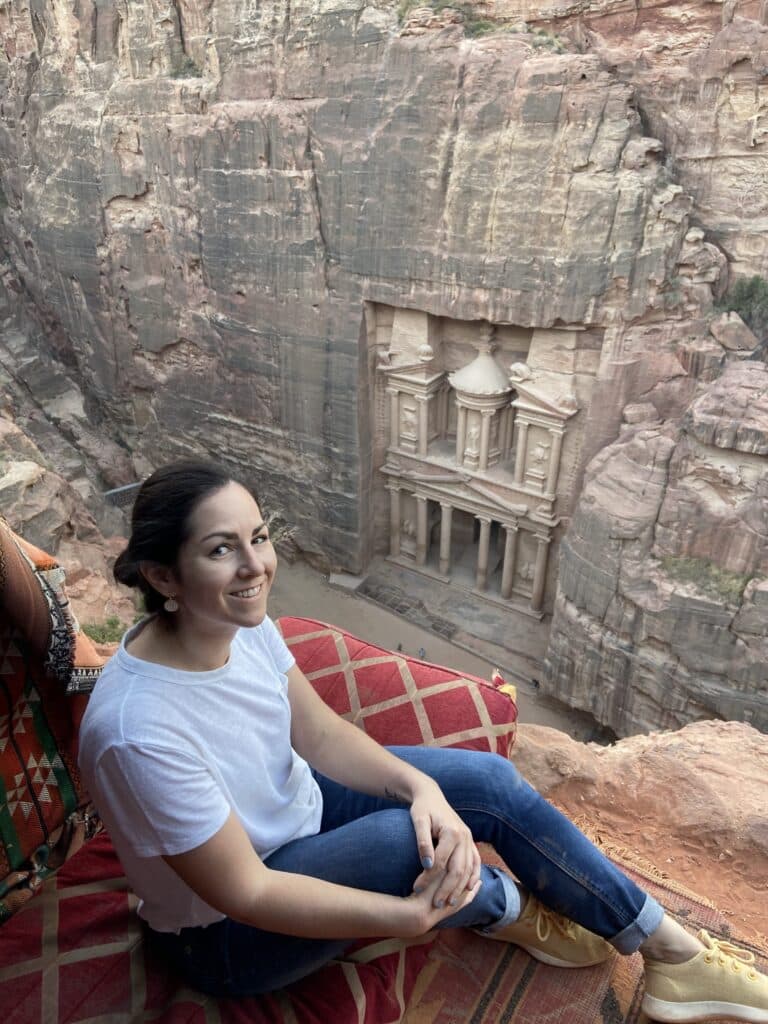 Alyse Myers travel picture in front of Petra temple in Jordan