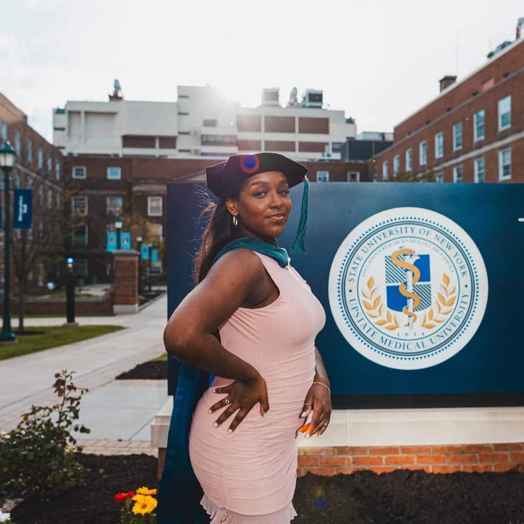 Jocelyn Lindsay graduation photo