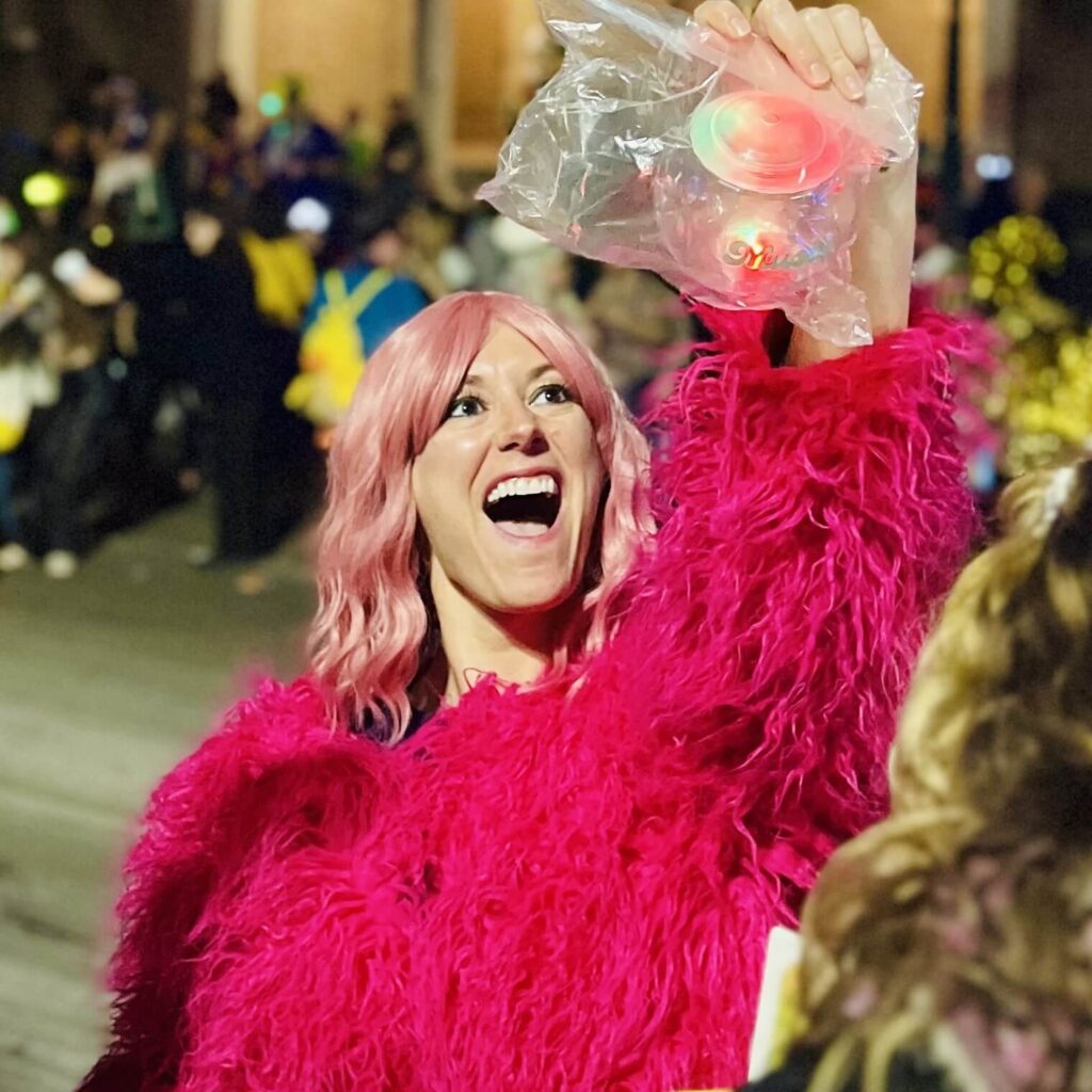 Jessica Bigness in a feather costume